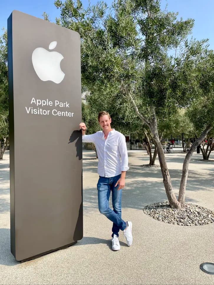 Apple Logo